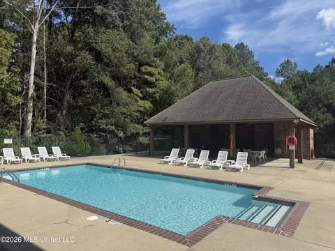 Exterior - 303 Ridge Pointe Dr, Brandon, MS 39042 photo 7 of 7