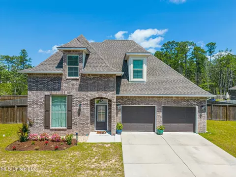 12023 Michael Grace Dr, Gulfport, MS 39503