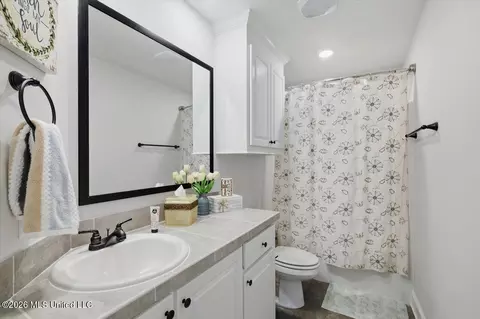 Bath - 244 Hemingway Cir, Canton, MS 39046 photo 3 of 3