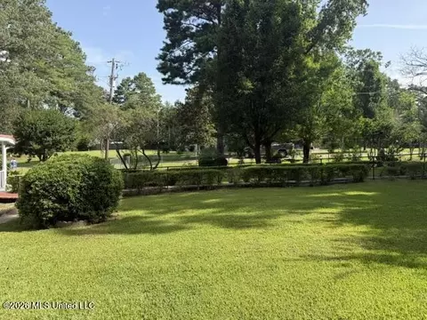 Exterior - 819 Meadow Ln, Byram, MS 39272 photo 12 of 18