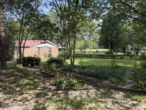 Exterior - 819 Meadow Ln, Byram, MS 39272 photo 15 of 18