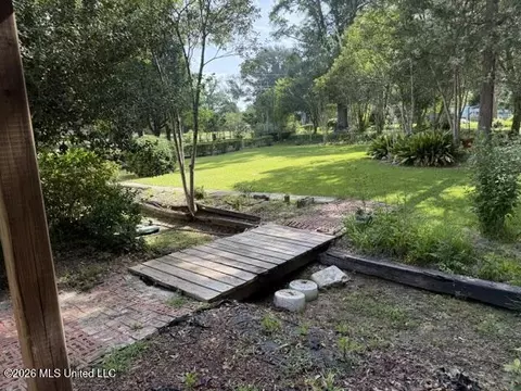 Exterior - 819 Meadow Ln, Byram, MS 39272 photo 9 of 18