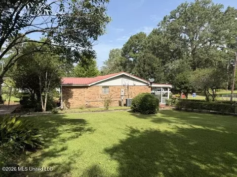 Exterior - 819 Meadow Ln, Byram, MS 39272 photo 14 of 18