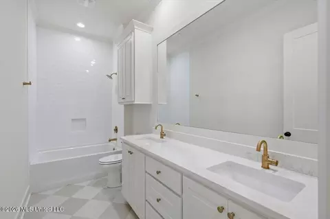Bath - 203 Benners Ln, Madison, MS 39110 photo 5 of 5