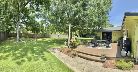 6660 Balboa Cir, Ocean Springs, MS 39564