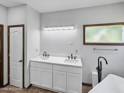 7632 Holly Springs Rd, Hernando, MS 38632 photo 14