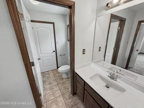 Bath - 7632 Holly Springs Rd, Hernando, MS 38632 photo 4 of 4