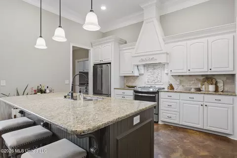 Kitchen - 120 Provonce Park, Brandon, MS 39042 photo 1 of 5