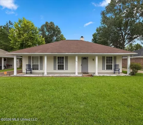 400 Riverbend Dr, Byram, MS 39272