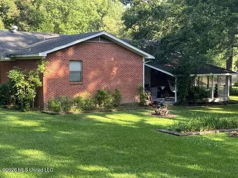 1510 W Govan St, Grenada, MS 38901 photo 5