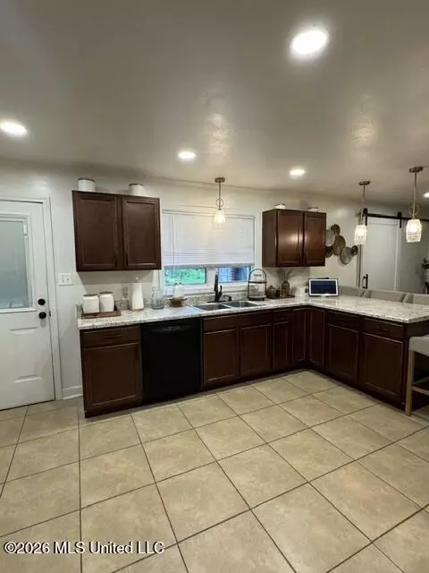 1510 W Govan St, Grenada, MS 38901 photo 14