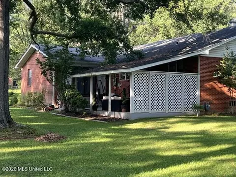 1510 W Govan St, Grenada, MS 38901 photo 4