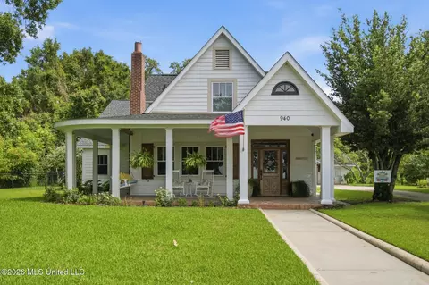 940 2nd St, Gulfport, MS 39501