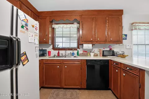 6077 N Mcraven Rd, Jackson, MS 39209 photo 17