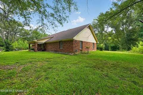6077 N Mcraven Rd, Jackson, MS 39209 photo 3