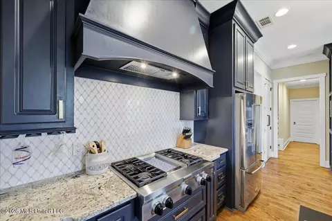 Kitchen - 104 Camden Trl, Madison, MS 39110 photo 3 of 6