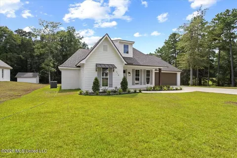 216 E Mccormick Dr, Richton, MS 39476 photo 3