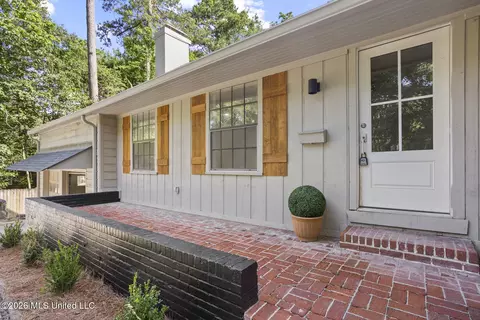 1112 Meadowbrook Rd, Jackson, MS 39206 photo 3