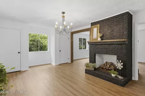 Living - 106 Pine Ridge Rd, Florence, MS 39073 photo 5 of 5