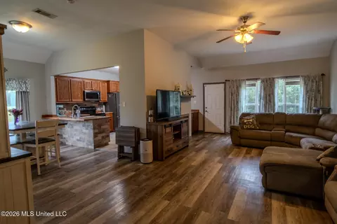 21645 E Ridge Dr, Saucier, MS 39574 photo 14