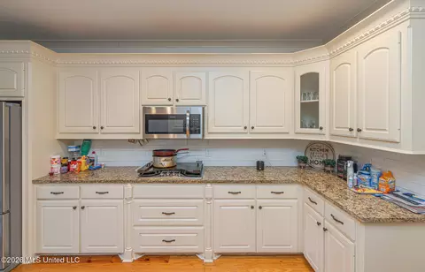 Kitchen - 111 Hallmark Pl, Madison, MS 39110 photo 2 of 4