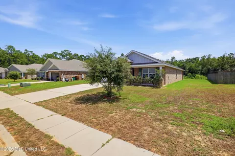 Exterior - 1006 Enclave Cir, Long Beach, MS 39560 photo 3 of 7