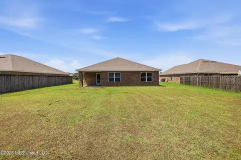 Exterior - 1006 Enclave Cir, Long Beach, MS 39560 photo 5 of 7
