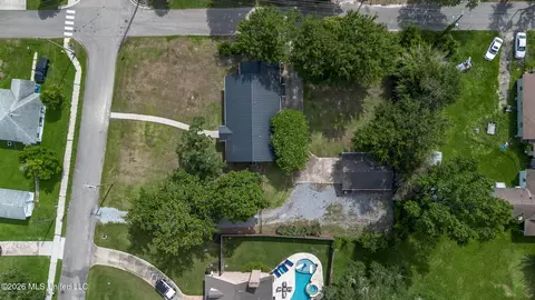 View/Area - 200 E Second St, Long Beach, MS 39560 photo 2 of 11