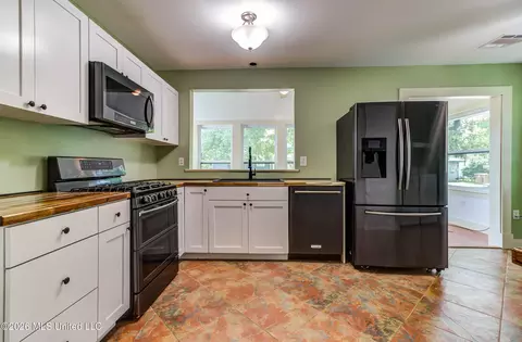 Kitchen - 200 E Second St, Long Beach, MS 39560 photo 4 of 6
