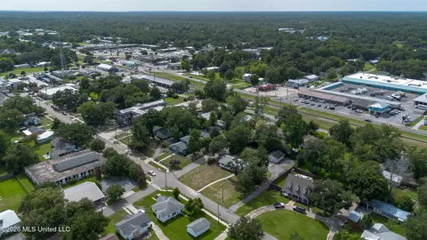 View/Area - 200 E Second St, Long Beach, MS 39560 photo 10 of 11