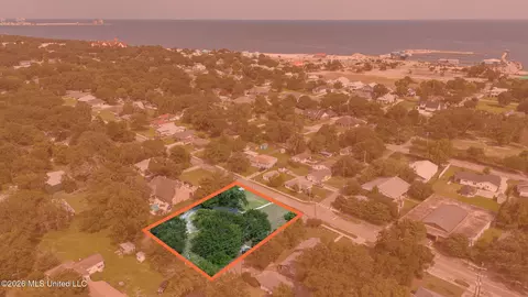 View/Area - 200 E Second St, Long Beach, MS 39560 photo 3 of 11