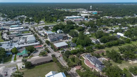 View/Area - 200 E Second St, Long Beach, MS 39560 photo 6 of 11