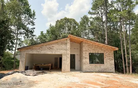 116 Pinedale Dr, Carriere, MS 39426