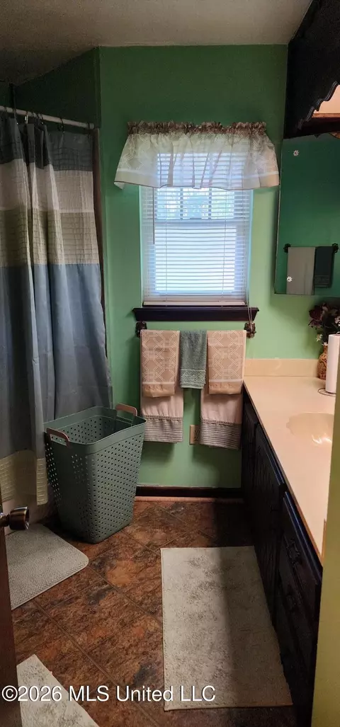 1233 Scots Gln, Jackson, MS 39204 photo 13