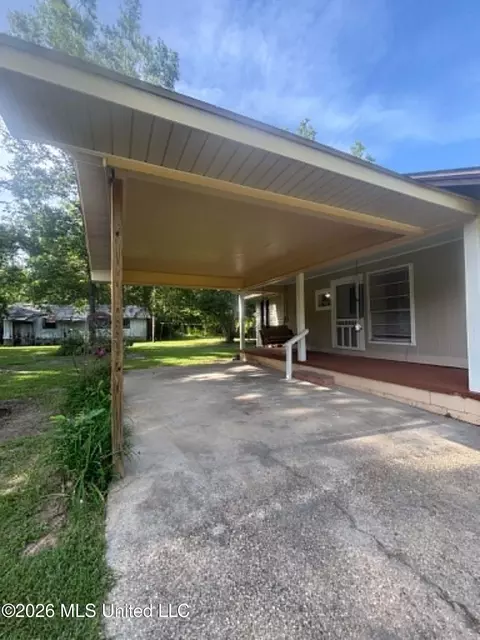 Exterior - 1047 Pearl Valley Rd, Wesson, MS 39191 photo 3 of 15
