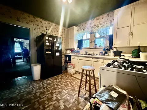 Kitchen - 513 S 5th St, Mccomb, MS 39648 photo 1 of 1