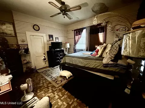 Bedroom - 513 S 5th St, Mccomb, MS 39648 photo 8 of 9