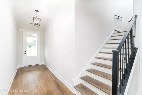 Entry Way - 7671 John Elliott Ln, Hernando, MS 38632 photo 1 of 1
