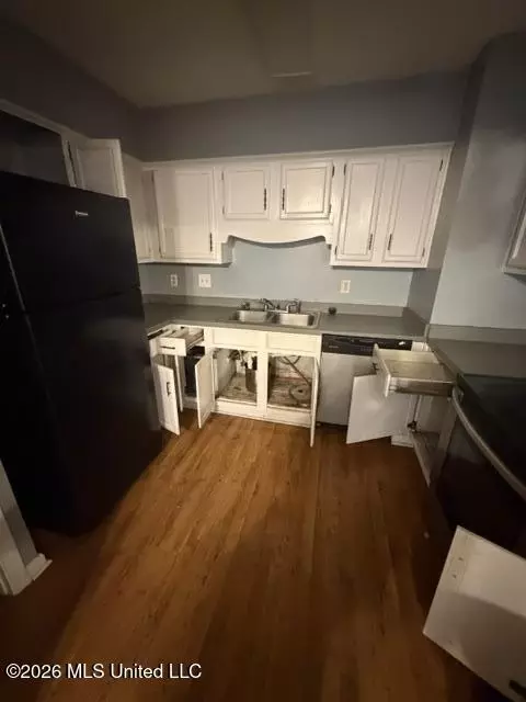 Kitchen - 113 Cumberland Rd, Brandon, MS 39047 photo 2 of 2