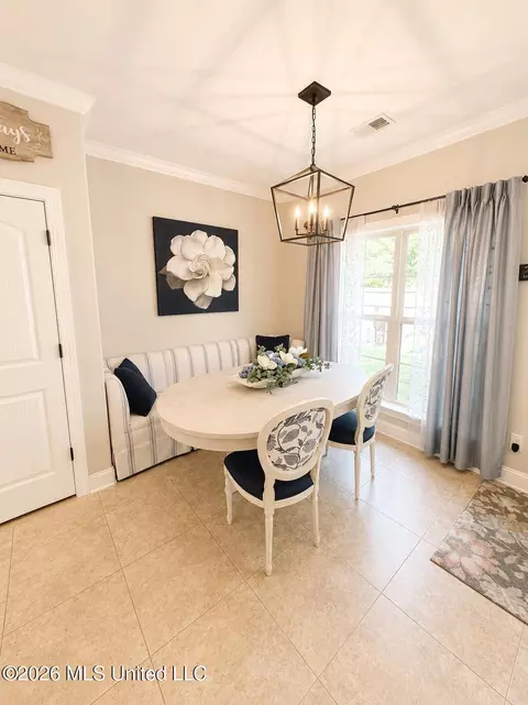 Dining - 3425 Tates Way, Hernando, MS 38632 photo 2 of 2