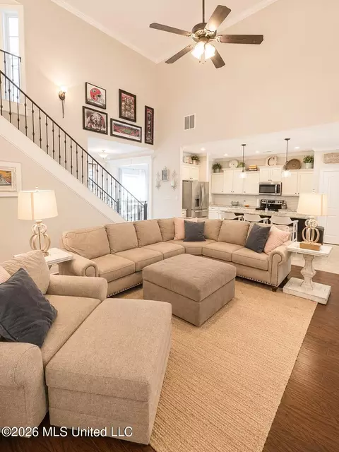 Living - 3425 Tates Way, Hernando, MS 38632 photo 3 of 3