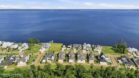 View/Area - 124 N Natchez Dr, Madison, MS 39110 photo 10 of 12