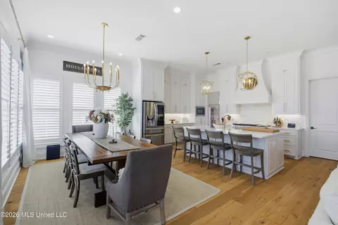 Dining - 124 N Natchez Dr, Madison, MS 39110 photo 1 of 2