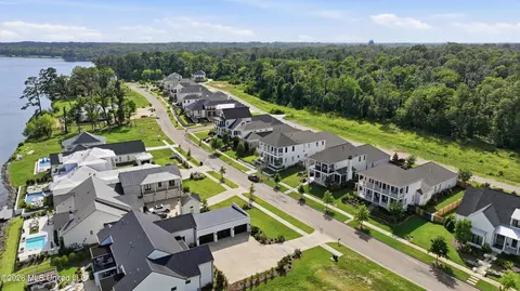 View/Area - 124 N Natchez Dr, Madison, MS 39110 photo 7 of 12