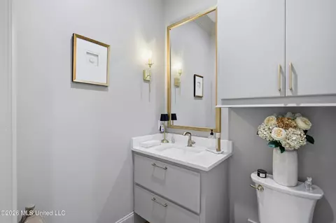 Bath - 124 N Natchez Dr, Madison, MS 39110 photo 1 of 8