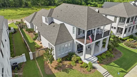 Exterior - 124 N Natchez Dr, Madison, MS 39110 photo 16 of 17