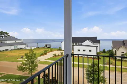 View/Area - 124 N Natchez Dr, Madison, MS 39110 photo 2 of 12