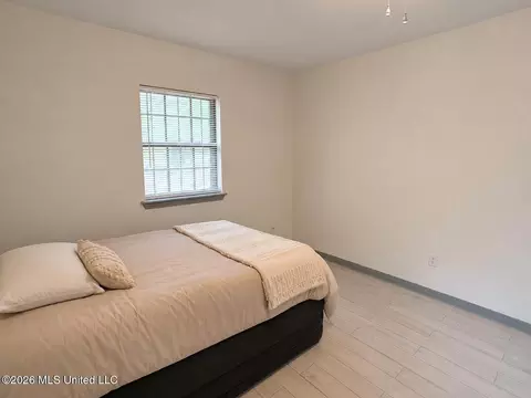 1351 Raymond Rd, Jackson, MS 39204 photo 9