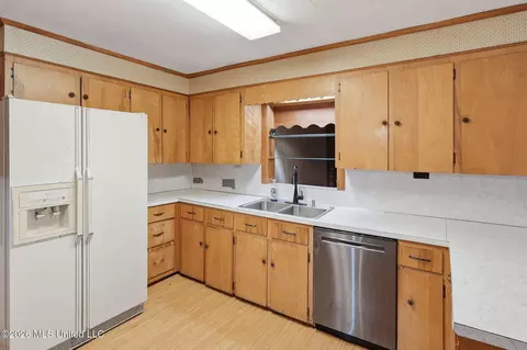 Kitchen - 3887 Forest Hill Rd, Jackson, MS 39212 photo 1 of 2
