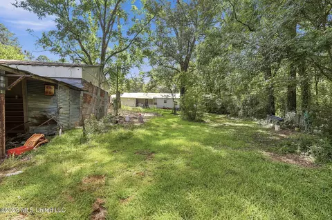 Exterior - 3887 Forest Hill Rd, Jackson, MS 39212 photo 9 of 10